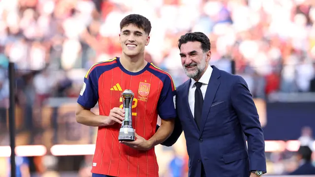 Pau Cubarsi Pemain Muda Terbaik, Unai Simon Rebut Sarung Tangan Emas Piala Dunia 2026