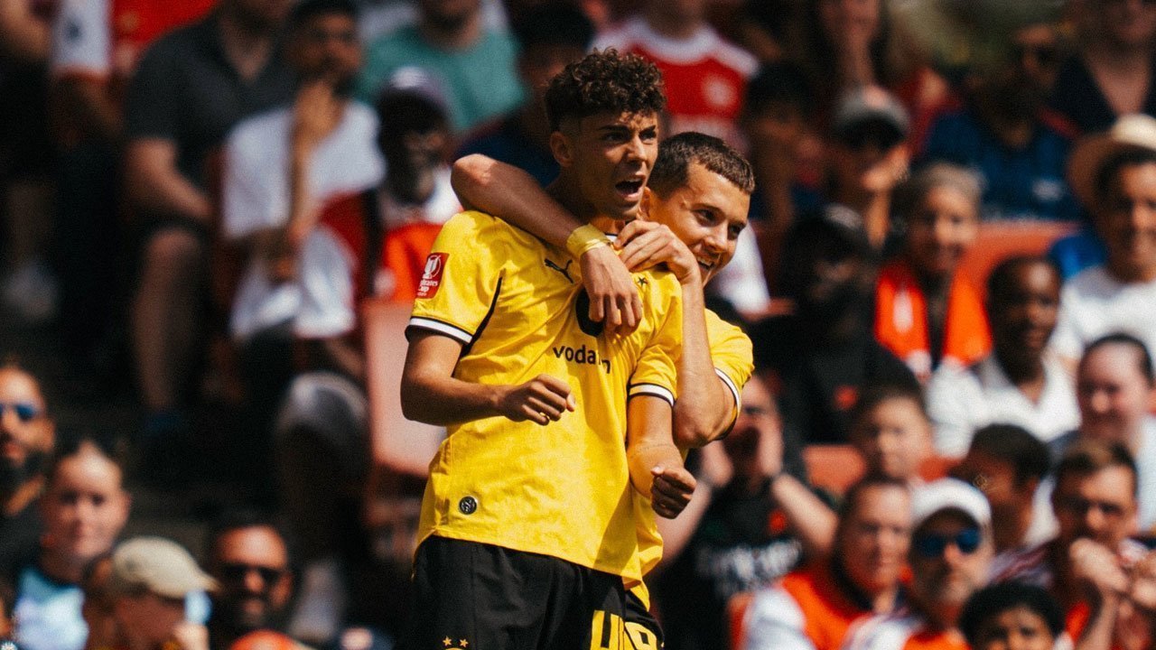 Hasil Emirates Cup 2026: Arsenal Tumbang 2-3 di Kandang, Dibobol Pemain 18 Tahun!
