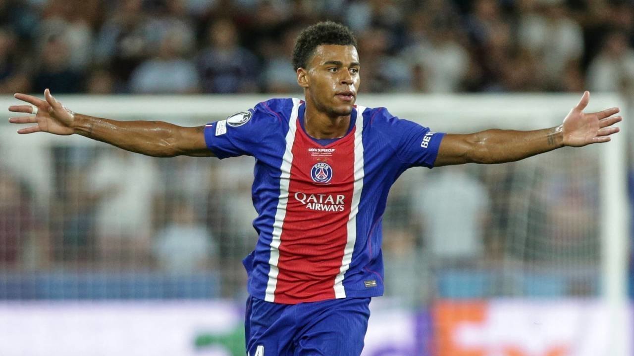 Desire Doue Bidik Semua Trofi usai Bawa PSG Juara Piala Super Eropa