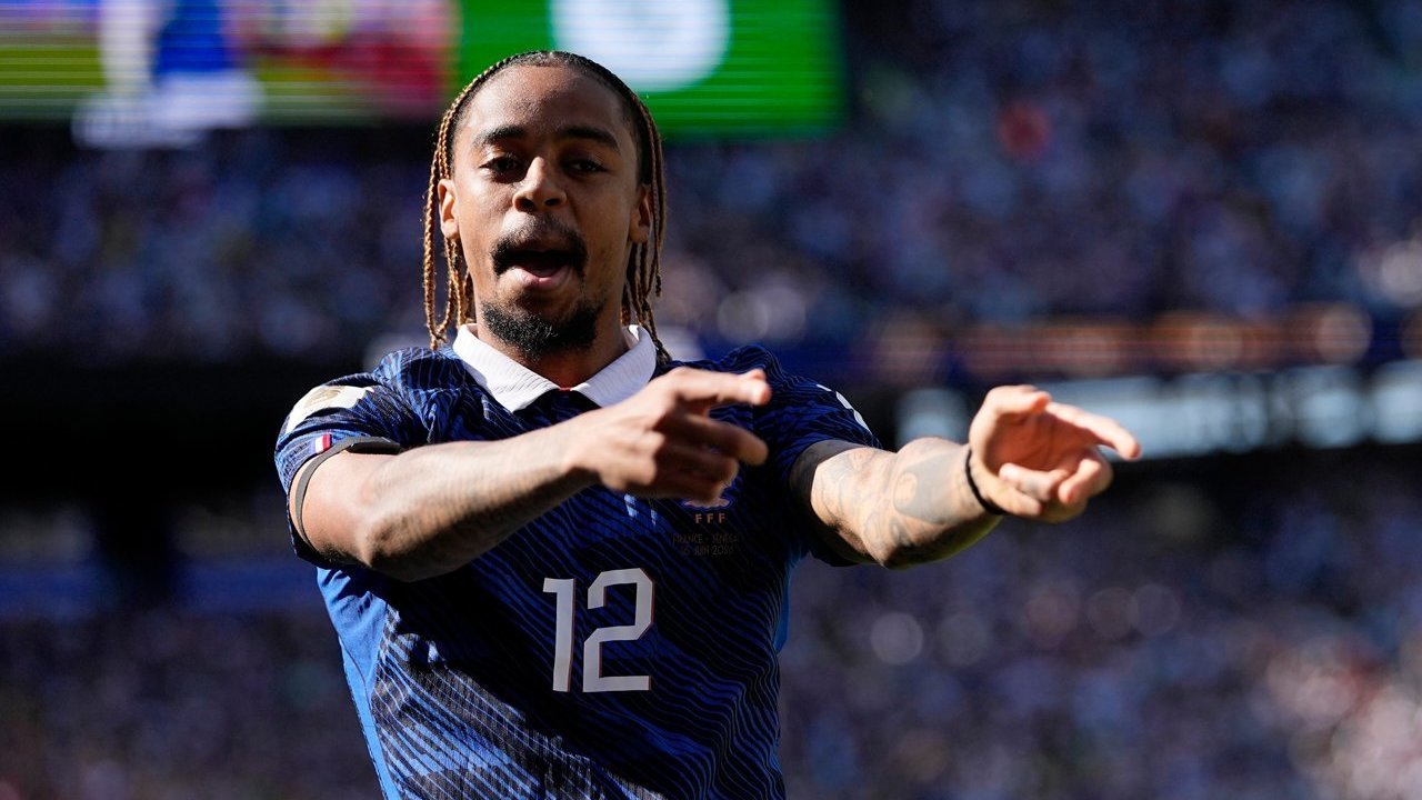 Liverpool Dapat Angin Segar dalam Perburuan Bradley Barcola